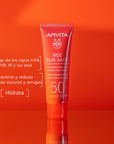 Apivita Bee Sun Safe Crema Antiedad y Antimanchas SPF50 50ml.