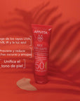 Apivita Protector Antiedad y Antimanchas color dorado SPF50, 50ml.